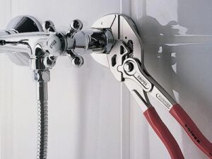 Zangenschlüssel L.250mm Spann-W.52mm verchr.Mehrkomp.-Hülle m.Öse KNIPEX